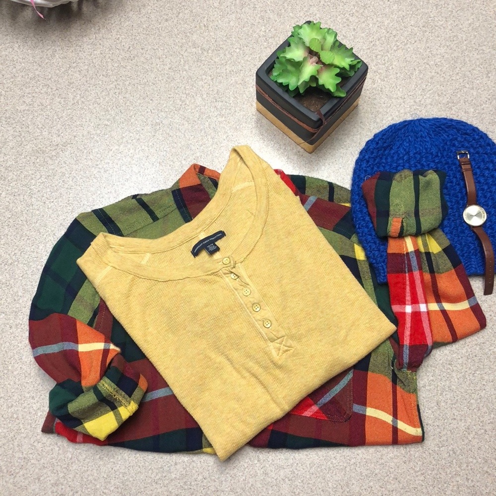❄️🏕️American Eagle wafle Henley shirt size xs